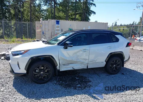 2022 Toyota Rav4 Hybrid Xse z USA, uszkodzony, nr VIN 4T3E6RFV8NU083868